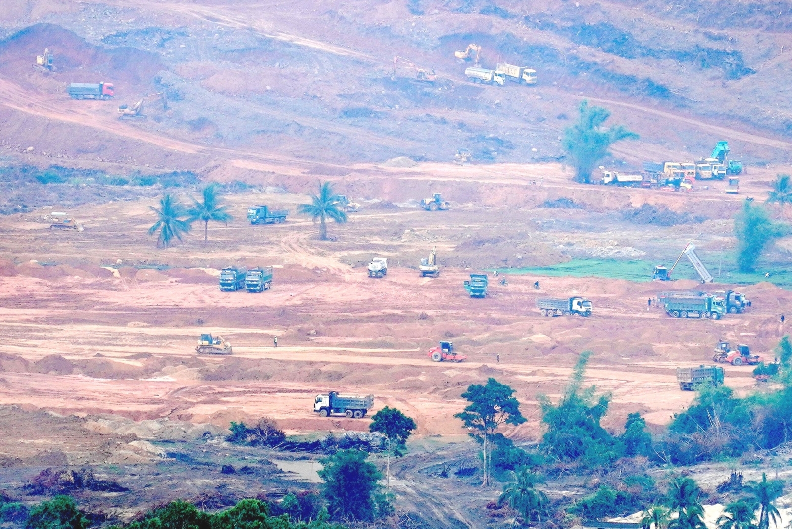 thi-cong-ha-tang-duong-noi-khu-vinhomes-lang-van